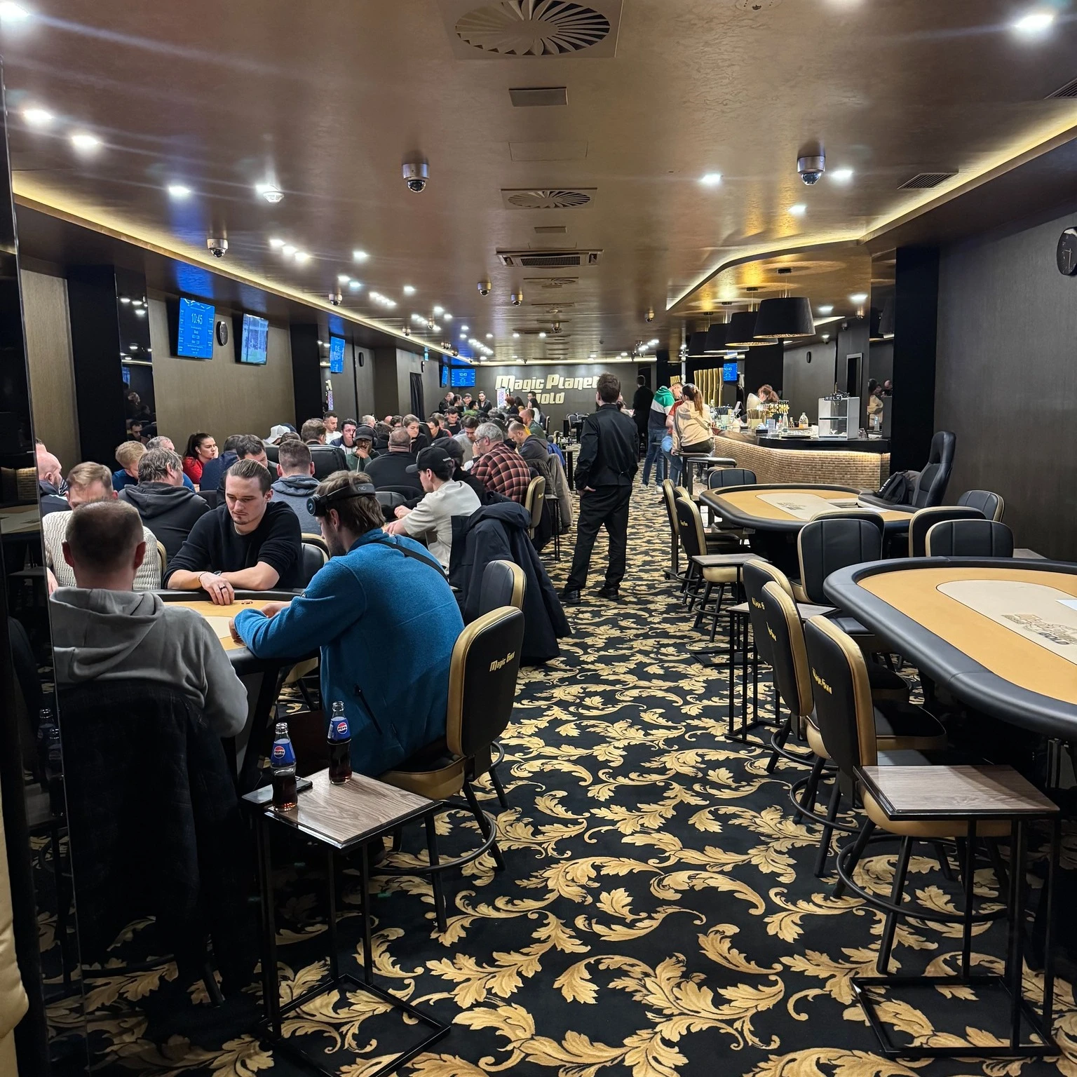 Showdown Casino & Poker Club Chodov | Poker, der Spaß macht